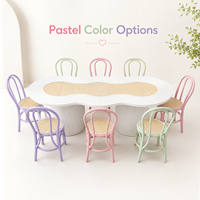 Table de fête pour enfants en rotin naturel, forme cacahuète, 8 places, intérieur/extérieur, blanc pastel, mobilier pour événements d'enfants, pour salle de jeux