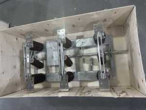 Desconectador de Alta Tensión para Interiores GN27-36 35kV, Interruptor de Aislamiento Trifásico 1250A, Tres Columnas, 185kV, Mecanismo BIL CS17 - Product Image 2