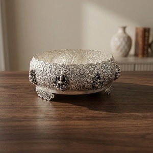 Petite Urli Ashtalakshmi à motifs floraux sculptés avec soin - Product Image 2