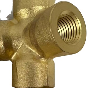 Fabricante Profesional de Conectores de Tubería de Cobre para la Industria, Conector Cruzado Hembra 3*NPT1/4-18, AIR-01-1 - Product Image 3