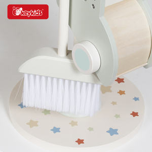 Ensemble d'outils <span class=keywords><strong>de</strong></span> nettoyage en bois pour enfants, jeu <span class=keywords><strong>de</strong></span> simulation <span class=keywords><strong>de</strong></span> <span class=keywords><strong>ménage</strong></span> avec balai et pelle à poussière W10L067 - Product Image 3