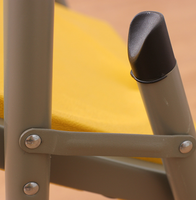 Chaise pliante durable en plastique HDPE avec structure en acier, idéale pour les banquets, les mariages, les événements en plein air, le camping, le jardin et les lieux événementiels