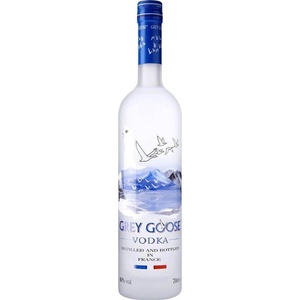 Vodka de alta calidad 70Cl - 6 botellas por caja con un aroma de grano ligero perfecto para mixología - Product Image 1