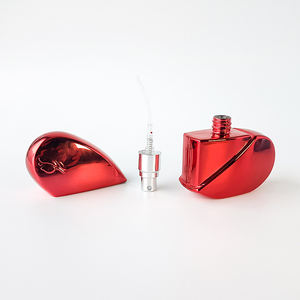 Vente en gros bouteille de <span class=keywords><strong>parfum</strong></span> personnalisée en aluminium flacon pulvérisateur atomiseur 25ml en forme de coeur rouge bleu recharge de bouteille de <span class=keywords><strong>parfum</strong></span> de décantation - Product Image 4