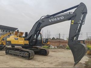 Excavadora Hidráulica Usada Volvo EC380DL Modelo 2022, Potencia de 287 kW, Capacidad de Cucharón de 1.7 m, Bomba Hidráulica Isuzu, 38 Toneladas, CE - Product Image 3