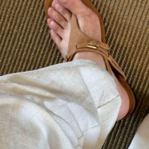 Simple Retro Style Belt Buckle Design <b>Soft</b> Sole Thong Sandals Women Casual Beach Vacation <b>Shoes</b> - Product Image 2