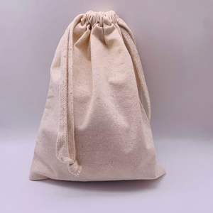 Pochette réutilisable en lin <span class=keywords><strong>de</strong></span> coton blanc Pochette anti-poussière pour <span class=keywords><strong>vêtements</strong></span> doux Sacs d'artisanat en tissu à cordon <span class=keywords><strong>de</strong></span> serrage avec logo personnalisé - Product Image 1