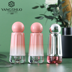 New Rỗng Lip <span class=keywords><strong>Gloss</strong></span> Ống Độc Đáo 2.5Ml Tùy Chỉnh Trang Điểm Lip <span class=keywords><strong>Gloss</strong></span> Container Nhà Sản Xuất Lip Men Rỗng Chai Mỹ Phẩm Bao Bì - Product Image 3