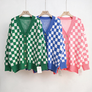 Cardigan court en peluche à carreaux vert et blanc contrastant, style vintage, anti-boulochage, pour <span class=keywords><strong>femme</strong></span>, directement de l'usine - Product Image 2