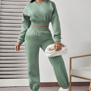 ชุดเซ็ตเสื้อครอปฮู้ดดี้และกางเกงขายาวสำหรับผู้หญิง พิมพ์โลโก้ได้ คุณภาพสูง สีพื้น ผ้าหนา ชุดวอร์มสำหรับวิ่งออกกำลังกาย - Product Image 6