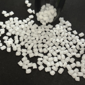 Wholesale <b>Plastic</b> Raw Materials PP Granules Polypropylene <b>Plastic</b> Resin High Quality Granules Flexural Modulus 2200MPa - Product Image 4