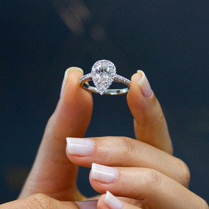 <span class=keywords><strong>Bague</strong></span> de fiançailles classique CAOSHI en argent plaqué <span class=keywords><strong>or</strong></span> pour <span class=keywords><strong>femme</strong></span>, <span class=keywords><strong>bague</strong></span> en zircone cubique en forme de goutte d'eau, bagues de <span class=keywords><strong>mariage</strong></span> pour <span class=keywords><strong>femme</strong></span> - Product Image 4
