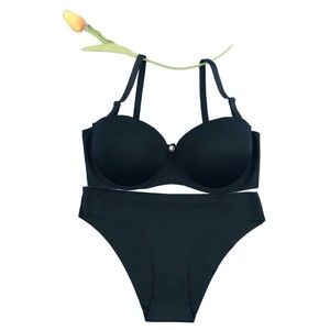 طقم ملابس داخلية بتصميم قوطي بلون موحد مع حمالة صدر مبطنة للنساء الشابات - Product Image 5