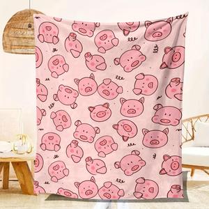 Couverture en flanelle motif cochon de dessin animé mignon, plaid léger et respirant pour la sieste à la maison ou au bureau, impression personnalisée, vente en gros - Product Image 1