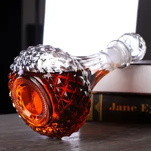 500毫升定制空雕刻特殊设计玻璃饮料瓶白兰地杜松子酒伏特加威士忌葡萄酒带盖