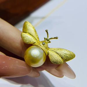Beautiful Fashionable Insect <b>Butterfly</b> Brooch Versatile Chest Flower Clothing Anti-Glare Fixed Accessories for <b>Gifts</b> - Product Image 3