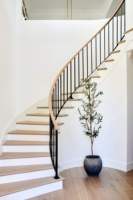 Escalier droit extérieur Tanlong en fer et bois, style américain moderne, avec rampe et main courante en bois massif pour salon