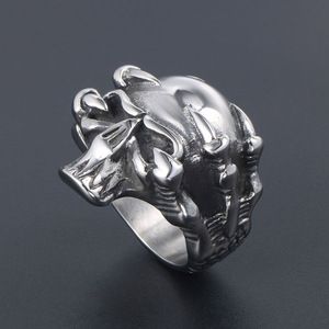 Skull <b>Ring</b> <b>Titanium</b> Steel Dragon Claw Design Men's Jewelry SA798 - Product Image 2