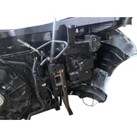 Suku Cadang Kendaraan Baru Perakitan Bumper Depan Gril Radiator Lampu Depan Pemasangan Bolt-On Garansi 6 Bulan untuk Changan Nevo Qiyuan