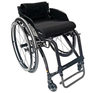 Silla <span class=keywords><strong>de</strong></span> <span class=keywords><strong>ruedas</strong></span> deportiva personalizada con soporte plegable <span class=keywords><strong>de</strong></span> fibra <span class=keywords><strong>de</strong></span> carbono ultraligera <span class=keywords><strong>de</strong></span> 7,5 kg - Product Image 2
