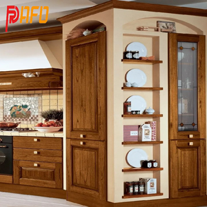 منتج جديد تصميم فاخر من الخشب الصلب على الطراز الأوروبي لخزائن المطبخ باللون البني - Product Image 2