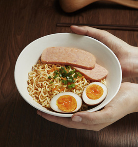 アジア醤油味のラーメン卵食品、インスタントラーメン用のソフトボイルドエッグ、弁当、調理済みの食事を食べる準備ができています - Product Image 5
