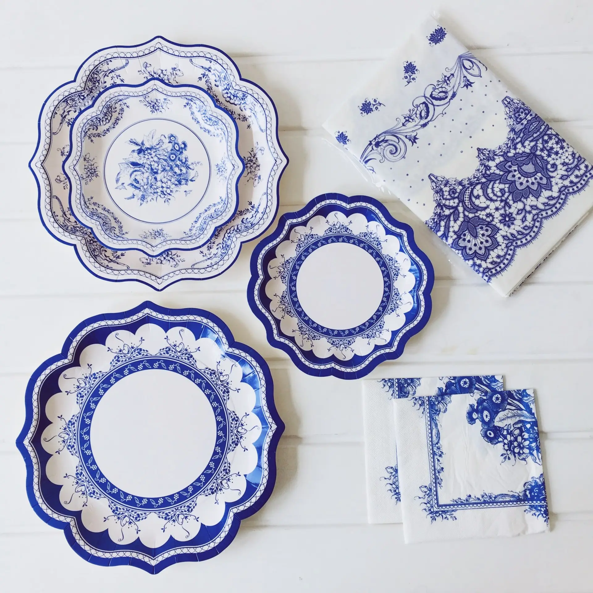 Placas de papel decorativas de grau alimentício, 7 polegadas, 8 peças, placas de festa com padrão de porcelana azul e branco, fornecedor para festas