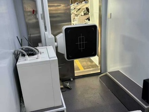 Véhicule d'examen médical mobile JMC Ambulance DR, camion léger pour le dépistage de santé communautaire, personnalisable avec radiographie - Product Image 5