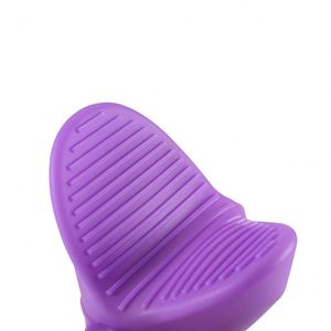 Promotional Silicone Heat Insulation Anti-Scalding Hand Microwave Oven Kitchen Non-Slip Bowl Clip - Product Image 5