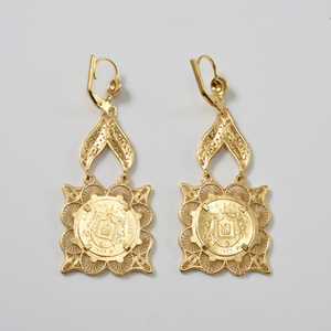 Boucles d'oreilles tendance en gros, style antique, avec pièce de Napoléon en relief, feuille de filigrane, longues et pendantes, en cuivre de qualité supérieure pour femmes - Product Image 4