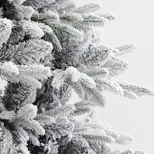 Nuovo <span class=keywords><strong>Albero</strong></span> <span class=keywords><strong>di</strong></span> Natale Artificiale <span class=keywords><strong>di</strong></span> Alta Qualità da 1,8m e 2,1m in PE e PVC con Luci <span class=keywords><strong>LED</strong></span> Colorate Integrate e Neve Artificiale - Product Image 5