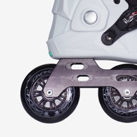 Patins à roulettes de course professionnels à 3 roues personnalisés en gros, patins à roulettes de vitesse à trois grandes roues de haute qualité, patins à roulettes lumineux