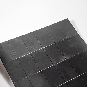 Feuille magnétique en caoutchouc découpée sur mesure en gros, feuille magnétique flexible sur mesure, approvisionnement direct usine - Product Image 4