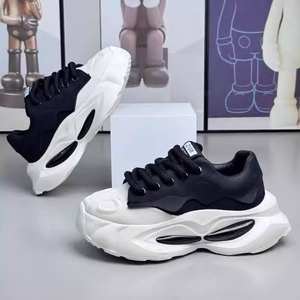 Baskets de sport pour hommes de haute qualité, antidérapantes, style Dad Shoes, à semelle épaisse, avec doublure en maille respirante, pour la marche, vente en gros - Product Image 2