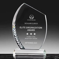 PuJiang Pas Cher En Gros clair 3d Laser Gravure ou Uv Impression Cristal Prix Trophée Verre Vierge Trophée Plaque pour Souvenirs