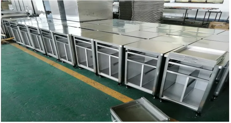 Stainless Steel Veterinary Clinic Table Veterinary Surgery Electric Operation Table
