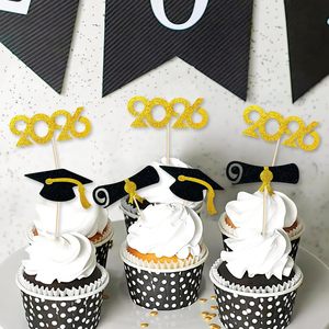 Decoraciones de Graduación 2026 Negras, Adornos para Cupcakes de Graduación 2026 Dorado <span class=keywords><strong>y</strong></span> Negro, Adornos para Cupcakes de Graduación con <span class=keywords><strong>Gorro</strong></span> <span class=keywords><strong>y</strong></span> <span class=keywords><strong>Diploma</strong></span> de la Clase de 2026 - Product Image 3
