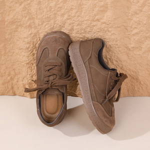 Zapatos de plataforma de nuevo estilo para mujer - modernos para chicas, versátiles para todas las ocasiones, adecuados para deportes y uso casual. - Product Image 1