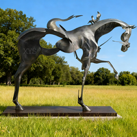 Sculptures extérieures personnalisées de style moderne ajouré pour la décoration des places urbaines, sculpture de globe en acier inoxydable