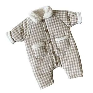 冬季新生儿紧身衣纯棉套装婴儿服装婴儿长袖连身衣配羊毛韩版保暖连身衣