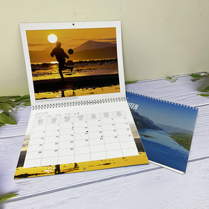 Calendario de Pared Trimestral Personalizado 2027, Calendario de Escritorio con Encuadernación en Espiral, Plegable, con Colgador - Product Image 6