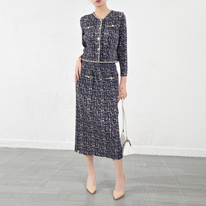 Traje Elegante Estilo Miyake para Mujer, Chaqueta Corta con Cuentas de Alta Gama, Falda Plisada a la Cadera, Conjunto de Dos Piezas Vintage con Botones - Product Image 1