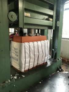 100g Fibre de rembourrage en filament de polyester 100% de qualité vierge supérieure, 7D 15D, ignifuge, pour oreillers de décoration intérieure et artisanat animalier - Product Image 6