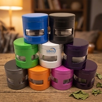 Moulin à herbes, tabac et épices en aluminium anodisé à 4 couches, 63 mm, à trois ouvertures latérales, finition céramique, portable, logo personnalisé, vente en gros