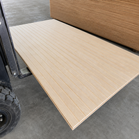 Paneles de Madera Modernos con Certificación E0, Paneles de Contrachapado Ranurado de 4x8, Revestimiento de Madera, Láminas de Madera de Pino Laminado, Venta al Por Mayor