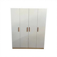 Armoire de chambre économique pour location avec placards sur mesure et rangement intégré