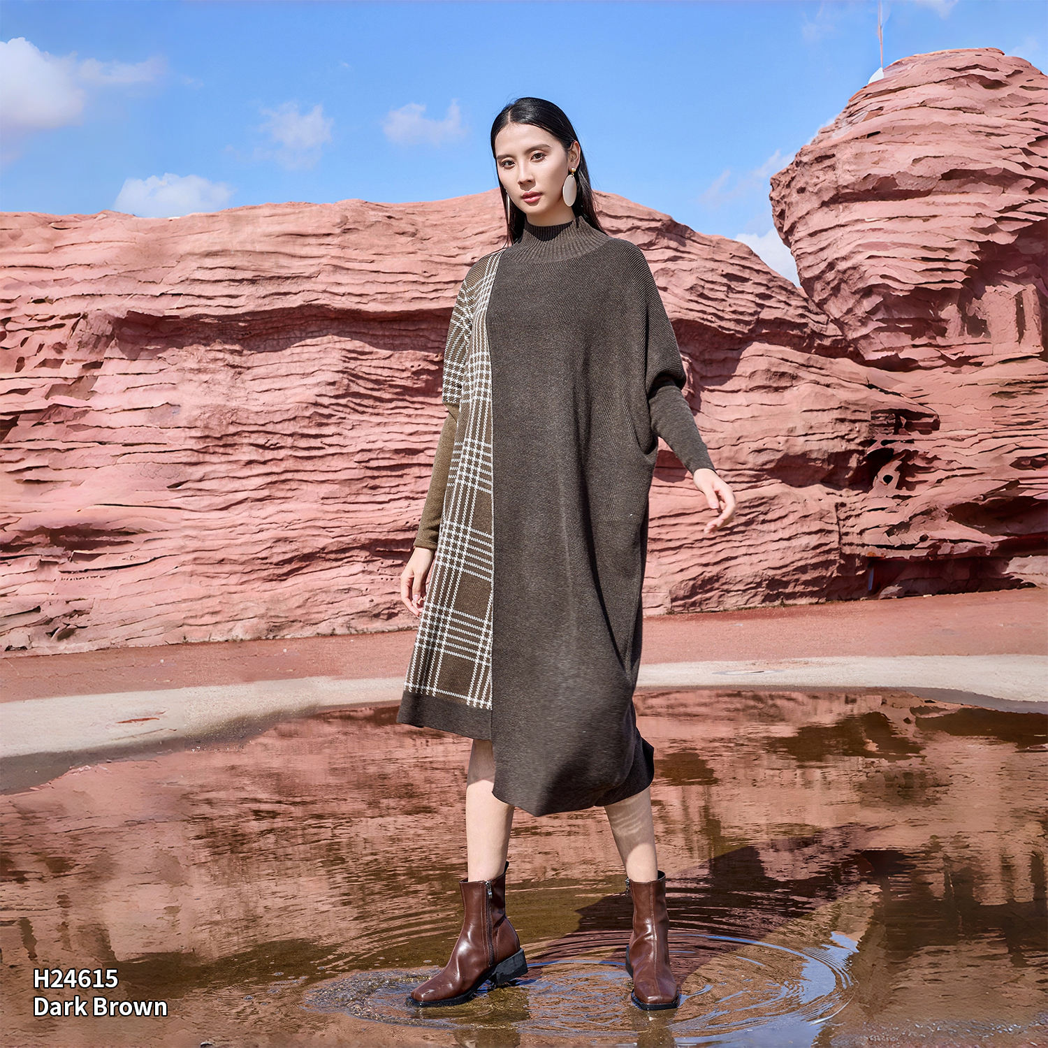 สีน้ำตาลเข้ม