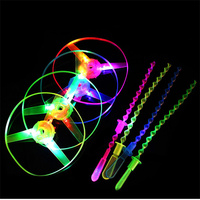 Jouets lumineux volants en gros, jouets lumineux LED en bambou, libellule volante LED, cadeau pour enfants