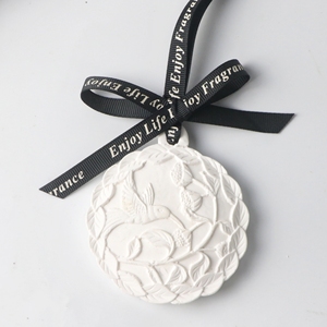 <span class=keywords><strong>Diffuseur</strong></span> d'huiles essentielles en céramique parfumée suspendu, en plâtre aromatique, pour armoire et voiture, fleur en porcelaine faite à la main, parfum d'intérieur - Product Image 1