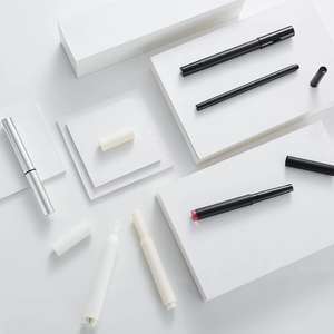 Envases de Bálsamo Labial y Brillo Labial Cosmético en Oferta, Tubo Mini Suave de Material PE+PP, Superficie con Impresión Offset, Volumen de 15 ml - Product Image 4